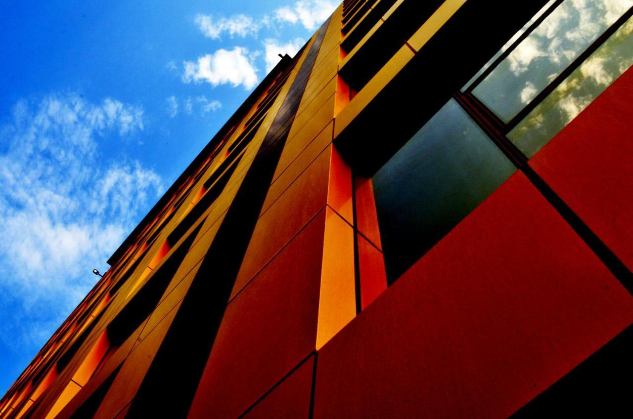 Appartamento Nooh Tower Al Hidd Esterno foto