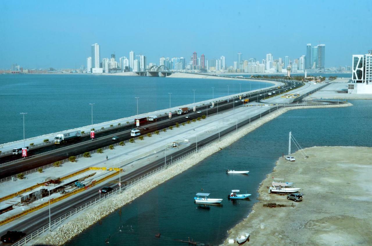 Appartamento Nooh Tower Al Hidd Esterno foto