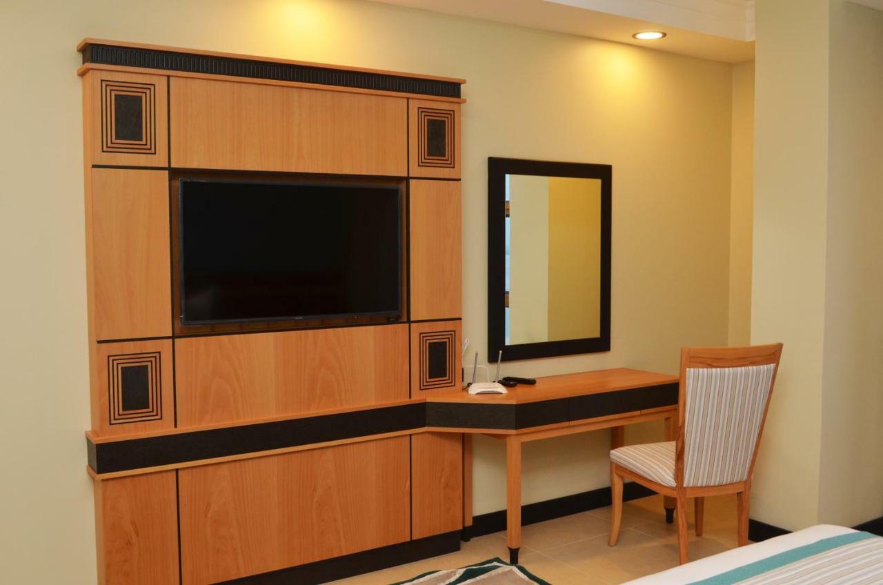 Appartamento Nooh Tower Al Hidd Esterno foto